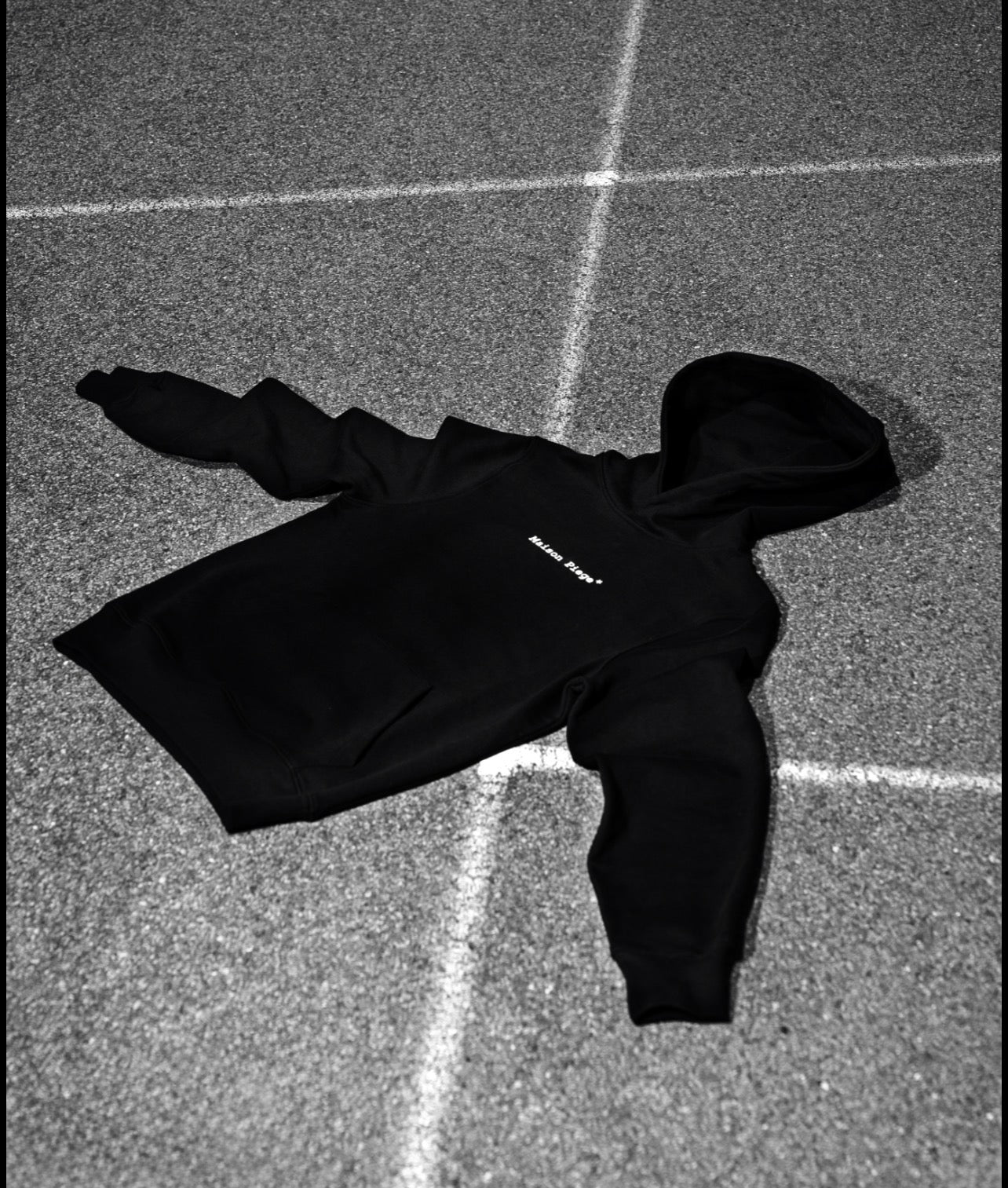 A111* BLACK HOODIE CLASSIC