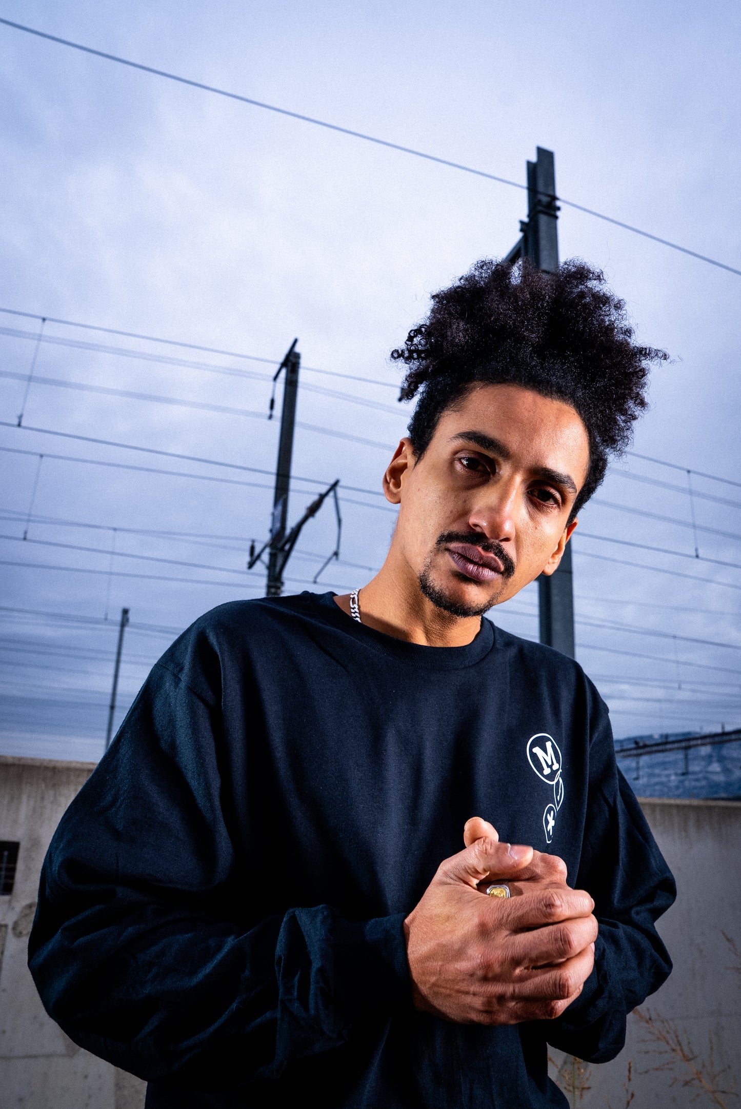 A003* BLACK LONGSLEEVE MP