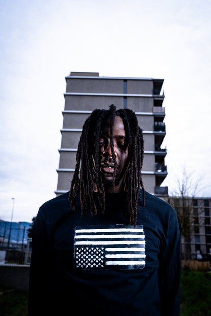 A25* BLACK LONGSLEEVE FREE USA
