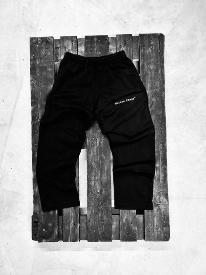 A1111* BLACK SWEATPANTS CLASSIC