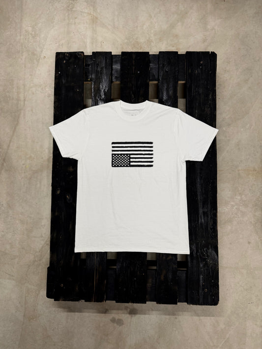 A24* WHITE TEE FREE USA